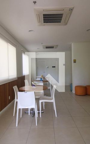 Apartamento para alugar com 55m², 2 quartos e 1 vaga Apartamento para alugar com 55m², 2 quartos e 1 vagaÁrea comum - Salão de festas