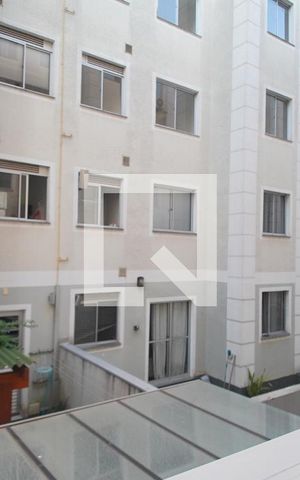 Apartamento à venda com 48m², 2 quartos e 1 vaga Apartamento à venda com 48m², 2 quartos e 1 vagaSala - Vista