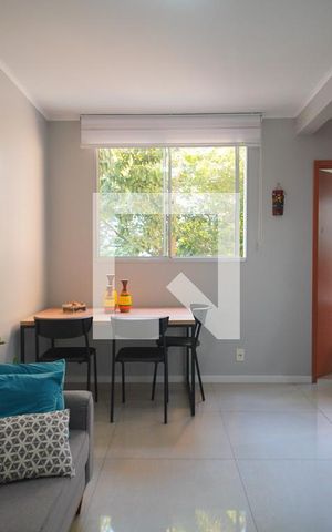 Apartamento à venda com 48m², 2 quartos e 1 vaga Apartamento à venda com 48m², 2 quartos e 1 vagaSala