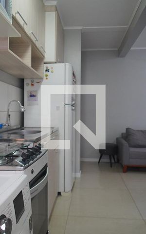 Apartamento à venda com 48m², 2 quartos e 1 vaga Apartamento à venda com 48m², 2 quartos e 1 vagaCozinha