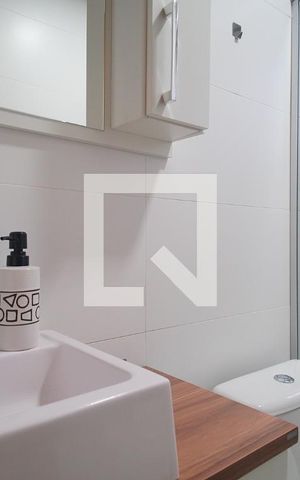 Apartamento à venda com 48m², 2 quartos e 1 vaga Apartamento à venda com 48m², 2 quartos e 1 vagaBanheiro