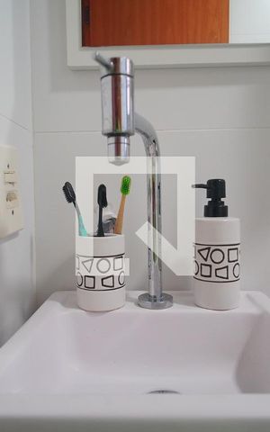 Apartamento à venda com 48m², 2 quartos e 1 vaga Apartamento à venda com 48m², 2 quartos e 1 vagaBanheiro