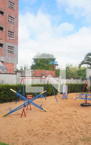 Apartamento à venda com 48m², 2 quartos e 1 vaga Apartamento à venda com 48m², 2 quartos e 1 vagaÁrea comum - Playground