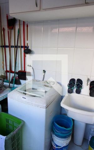 Casa de condomínio à venda com 190m², 3 quartos e 2 vagas Casa de condomínio à venda com 190m², 3 quartos e 2 vagasÁrea de Serviço