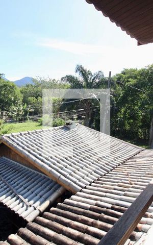 Casa de condomínio à venda com 190m², 3 quartos e 2 vagas Casa de condomínio à venda com 190m², 3 quartos e 2 vagasVaranda da Suíte