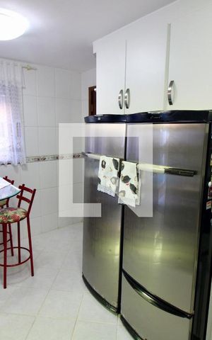 Casa de condomínio à venda com 190m², 3 quartos e 2 vagas Casa de condomínio à venda com 190m², 3 quartos e 2 vagasCozinha