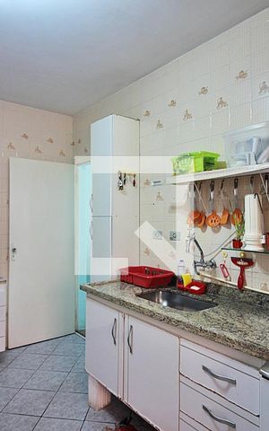 Apartamento à venda com 74m², 2 quartos e 1 vagaCozinha