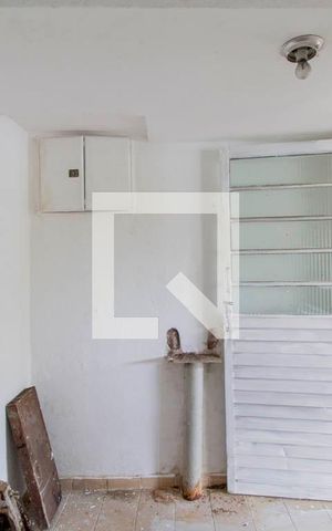 Casa para alugar com 70m², 2 quartos e sem vaga Casa para alugar com 70m², 2 quartos e sem vagaÁrea Comum - Depósito