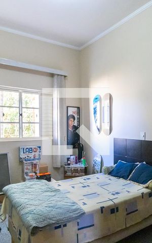 Casa à venda com 180m², 3 quartos e 4 vagas Casa à venda com 180m², 3 quartos e 4 vagasQuarto 3