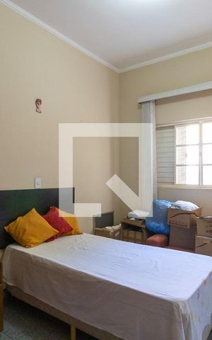 Casa à venda com 180m², 3 quartos e 4 vagas Casa à venda com 180m², 3 quartos e 4 vagasQuarto 2