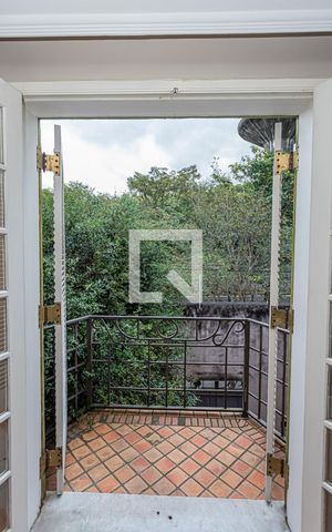 Casa à venda com 980m², 5 quartos e 9 vagas Casa à venda com 980m², 5 quartos e 9 vagasVaranda suite 2