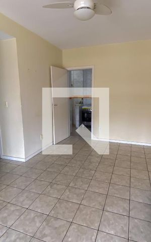 Apartamento para alugar com 65m², 2 quartos e 2 vagas Apartamento para alugar com 65m², 2 quartos e 2 vagasSala