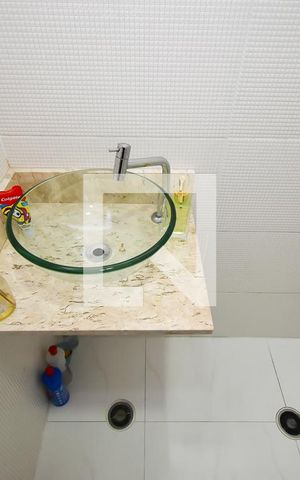 Casa de condomínio à venda com 60m², 2 quartos e 1 vaga Casa de condomínio à venda com 60m², 2 quartos e 1 vagaBanheiro da Suíte 2