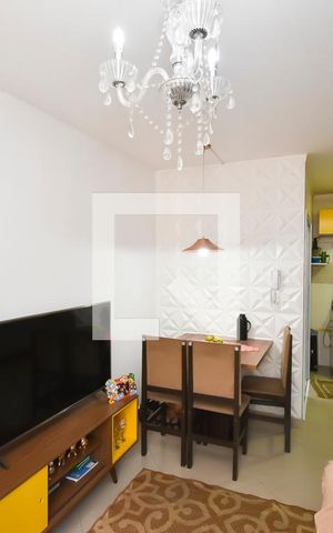 Casa de condomínio à venda com 60m², 2 quartos e 1 vaga Casa de condomínio à venda com 60m², 2 quartos e 1 vagaSala