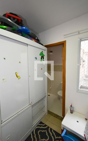 Casa de condomínio à venda com 60m², 2 quartos e 1 vaga Casa de condomínio à venda com 60m², 2 quartos e 1 vagaSuíte 2