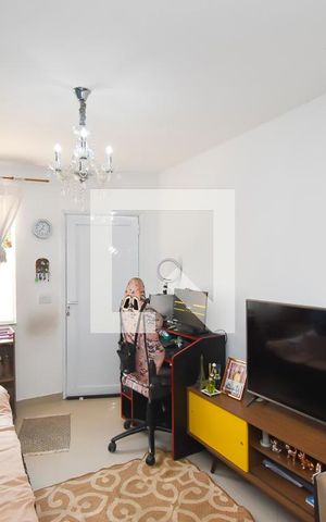 Casa de condomínio à venda com 60m², 2 quartos e 1 vaga Casa de condomínio à venda com 60m², 2 quartos e 1 vagaSala