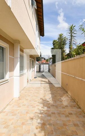 Casa de condomínio à venda com 60m², 2 quartos e 1 vaga Casa de condomínio à venda com 60m², 2 quartos e 1 vagaÁrea comum