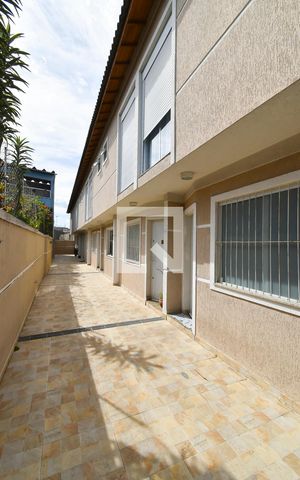 Casa de condomínio à venda com 60m², 2 quartos e 1 vaga Casa de condomínio à venda com 60m², 2 quartos e 1 vagaÁrea comum