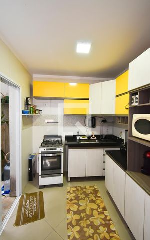 Casa de condomínio à venda com 60m², 2 quartos e 1 vaga Casa de condomínio à venda com 60m², 2 quartos e 1 vagaCozinha