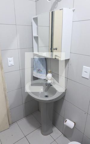 Casa à venda com 235m², 5 quartos e 1 vagaBanheiro 1