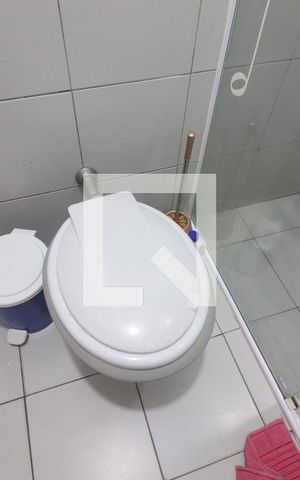 Casa à venda com 235m², 5 quartos e 1 vagaBanheiro 1
