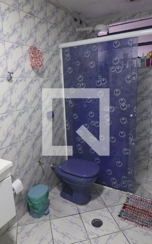 Casa à venda com 235m², 5 quartos e 1 vagaBanheiro 3