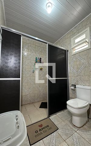 Casa à venda com 180m², 2 quartos e 2 vagasBanheiro