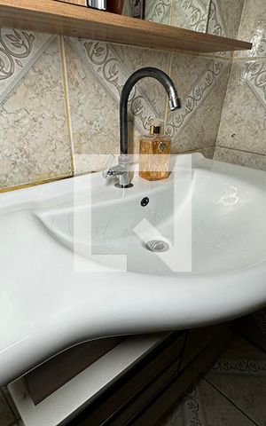 Casa à venda com 180m², 2 quartos e 2 vagasBanheiro