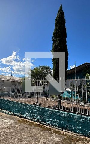 Casa à venda com 180m², 2 quartos e 2 vagasFachada