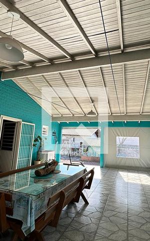 Casa à venda com 180m², 2 quartos e 2 vagasÁrea externa
