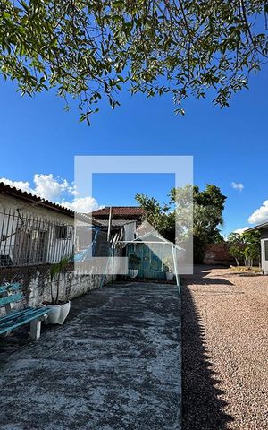 Casa à venda com 180m², 2 quartos e 2 vagasFachada