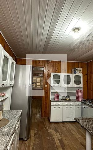 Casa à venda com 180m², 2 quartos e 2 vagasCozinha