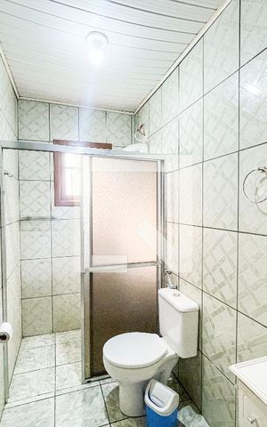 Casa para alugar com 109m², 2 quartos e 1 vaga Casa para alugar com 109m², 2 quartos e 1 vagaBanheiro