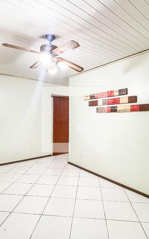 Casa para alugar com 109m², 2 quartos e 1 vaga Casa para alugar com 109m², 2 quartos e 1 vagaSala