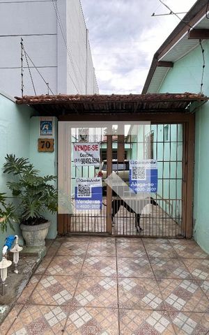Casa para alugar com 109m², 2 quartos e 1 vaga Casa para alugar com 109m², 2 quartos e 1 vagaFachada