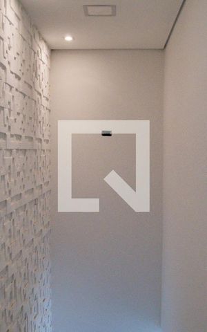 Apartamento à venda com 100m², 2 quartos e 2 vagasEscada