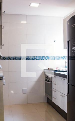 Apartamento à venda com 100m², 2 quartos e 2 vagasCozinha