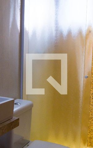 Apartamento à venda com 100m², 2 quartos e 2 vagasBanheiro da Suíte
