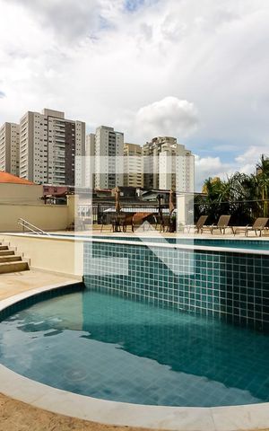 Apartamento à venda com 150m², 3 quartos e 3 vagas Apartamento à venda com 150m², 3 quartos e 3 vagasÁrea da Piscina