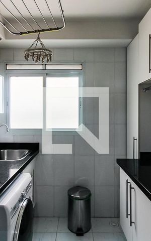 Apartamento à venda com 150m², 3 quartos e 3 vagas Apartamento à venda com 150m², 3 quartos e 3 vagasÁrea de Serviço