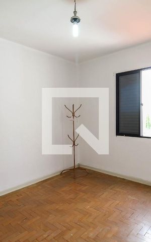 Casa à venda com 170m², 2 quartos e 2 vagas Casa à venda com 170m², 2 quartos e 2 vagasQuarto 1