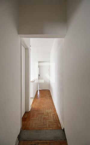Casa à venda com 170m², 2 quartos e 2 vagas Casa à venda com 170m², 2 quartos e 2 vagasCorredor