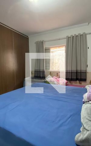 Casa para alugar com 180m², 4 quartos e sem vagaSuite