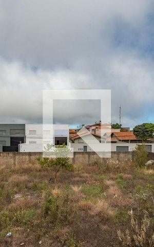 Casa à venda com 280m², 4 quartos e 6 vagas Casa à venda com 280m², 4 quartos e 6 vagasQuarto 3