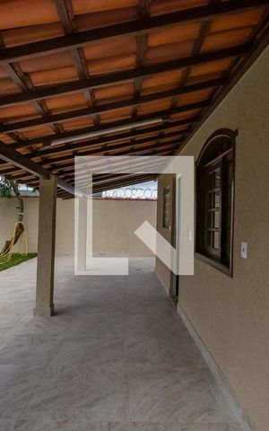 Casa à venda com 280m², 4 quartos e 6 vagas Casa à venda com 280m², 4 quartos e 6 vagasVaranda