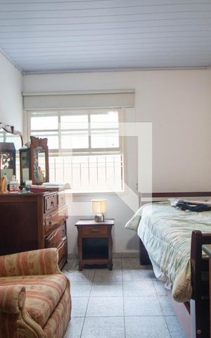 Casa à venda com 185m², 3 quartos e 2 vagas Casa à venda com 185m², 3 quartos e 2 vagasQuarto 3