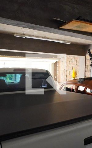 Casa à venda com 260m², 3 quartos e 2 vagasGaragem