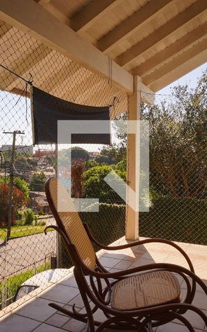 Casa à venda com 260m², 3 quartos e 2 vagasVaranda - Sala