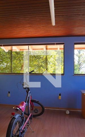 Casa à venda com 260m², 3 quartos e 2 vagasSala 2