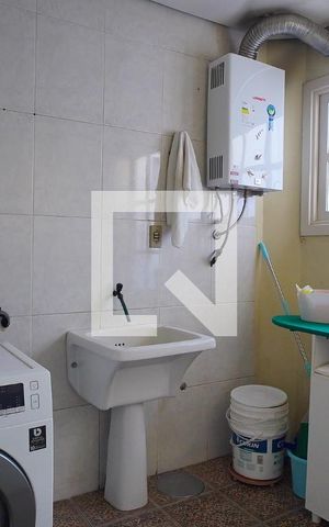 Casa à venda com 260m², 3 quartos e 2 vagasÁrea de Serviço